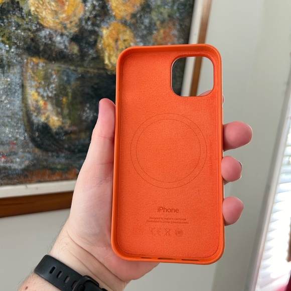 Apple iPhone 14  Leather Case with MagSafe Orange - Picture 6 of 7